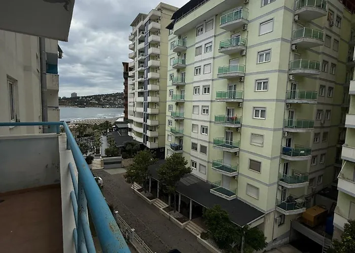 9apartaments アパート *